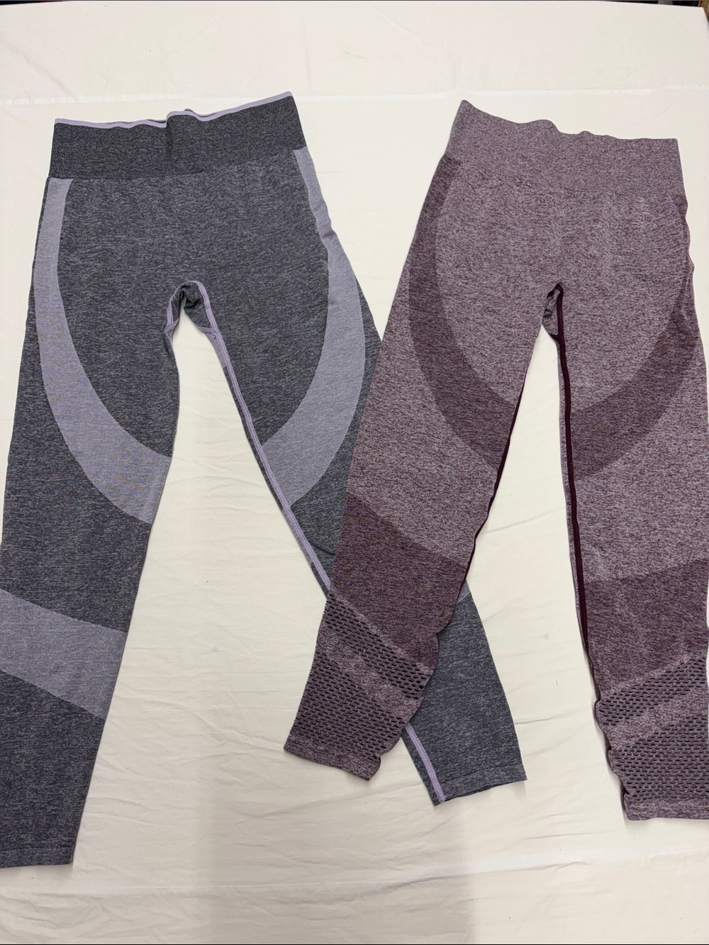 PINK(2)Victoria's Secret Ladies  Colorblock Seamless Leggings - Gray & Plum SzM